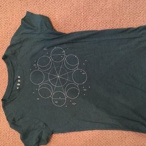 CUTE MEDIUM SIZED AEROPOSTALE T-SHIRT